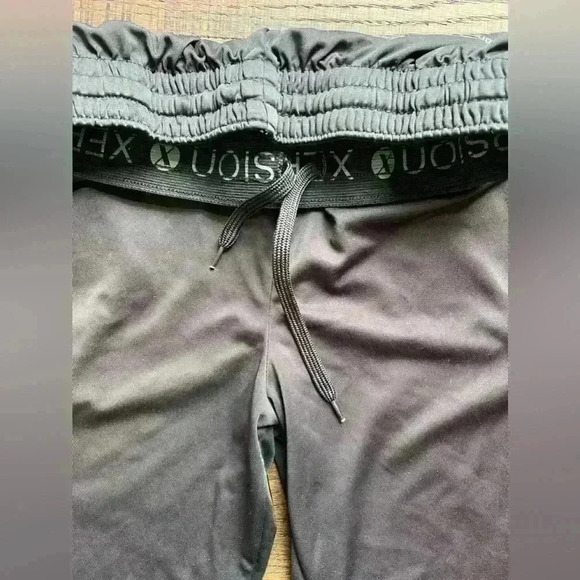 Xersion Activewear Shorts- Youth Boys Medium 10-12- LOT OF 3 - Picture 2 of 5